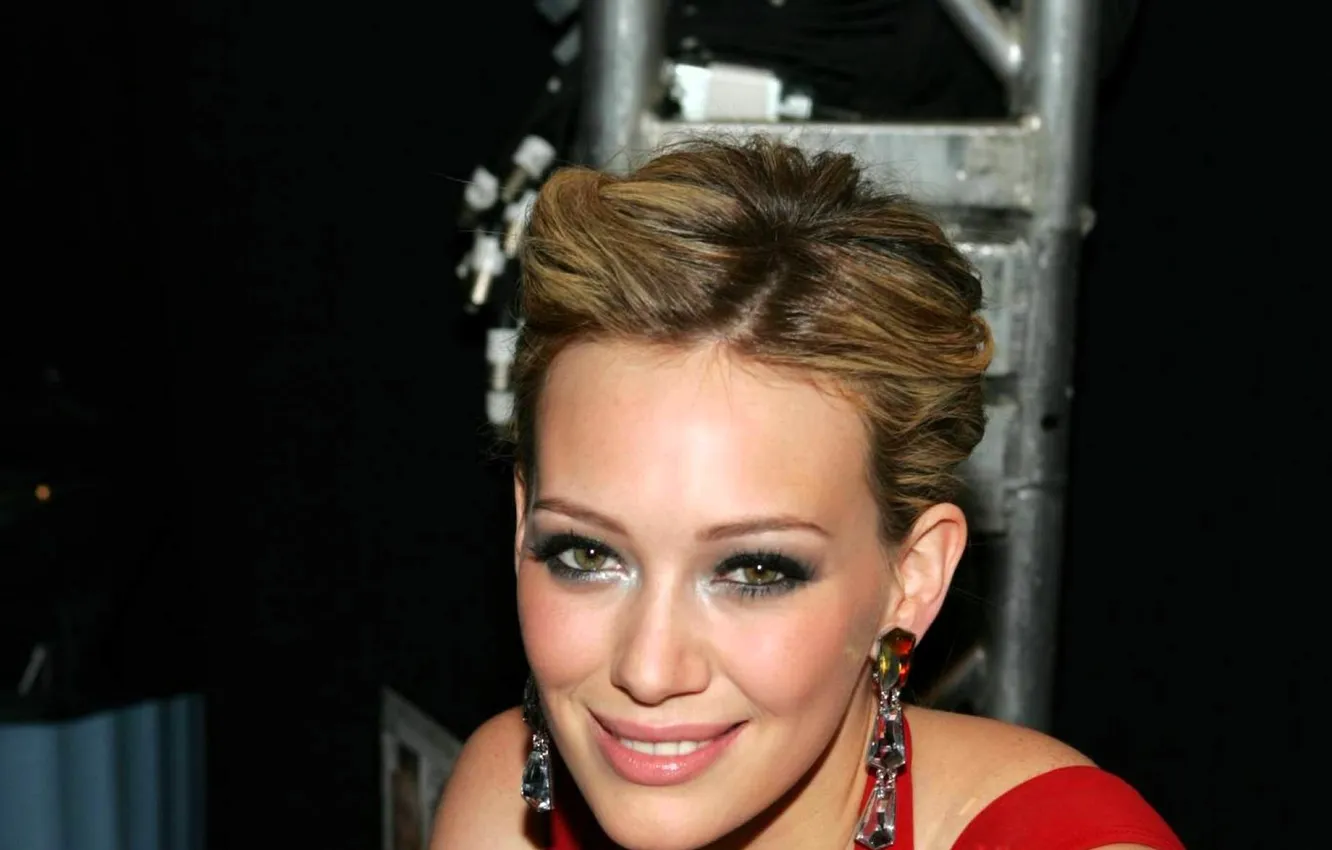 Photo wallpaper face, smile, earrings, actress, blonde, Hilary Duff