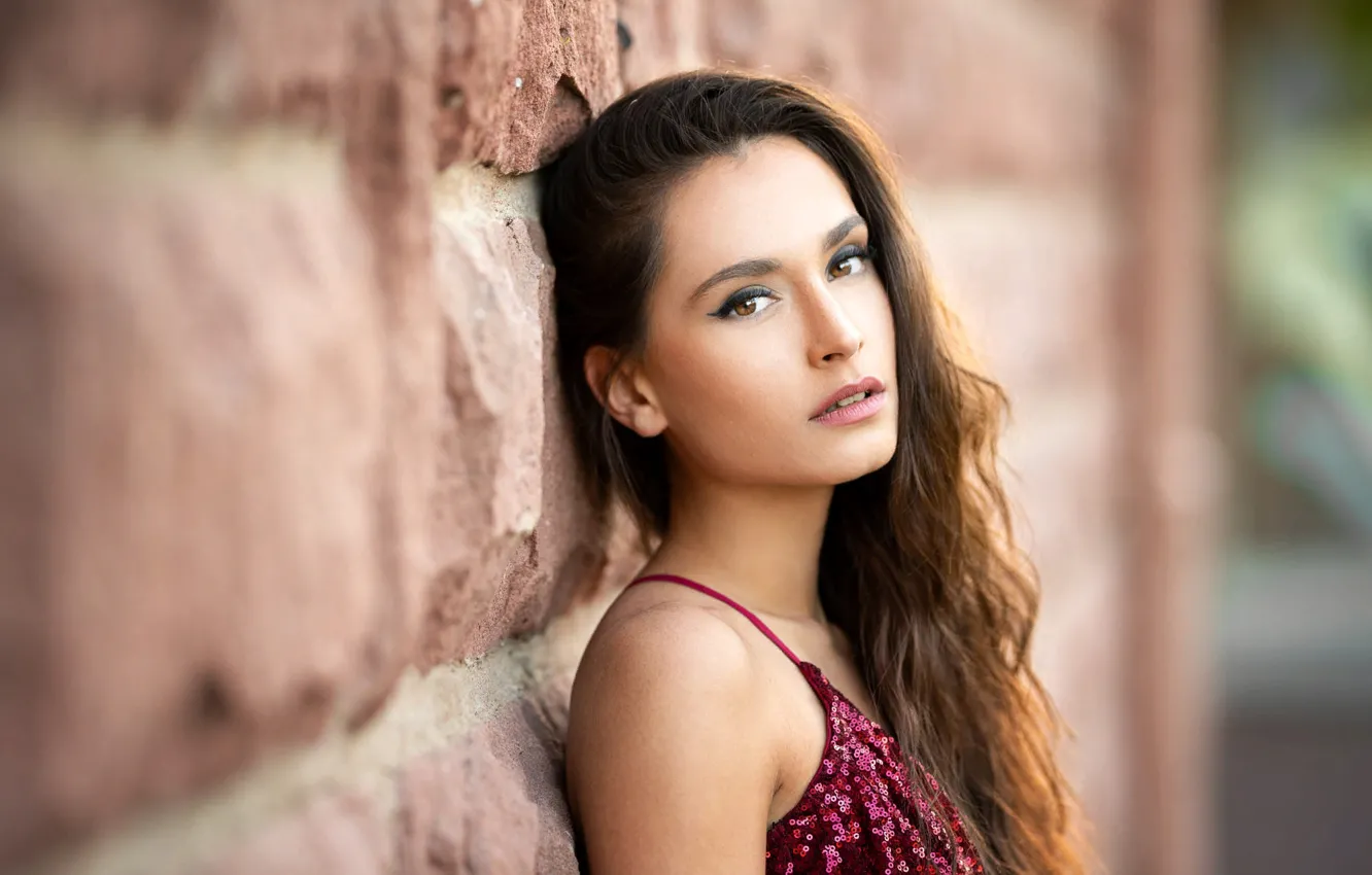 Photo wallpaper look, girl, wall, brown hair, Lods Franck