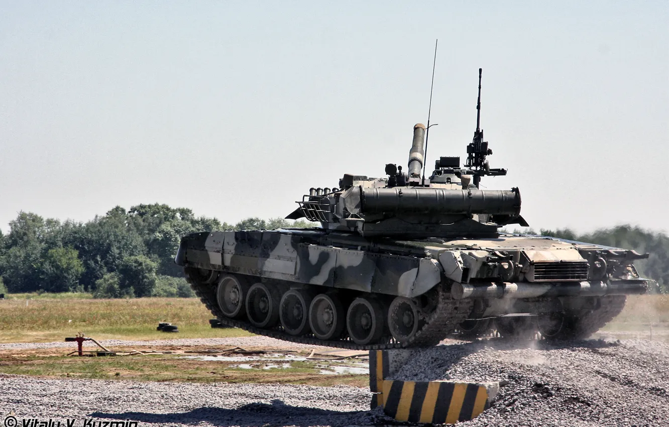 Photo wallpaper tank, Russia, polygon, military equipment, t-80 UD