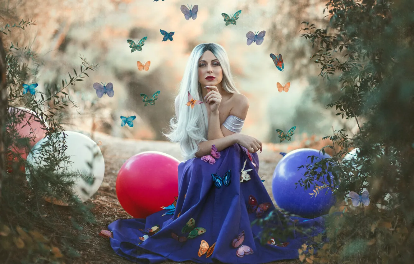 Photo wallpaper girl, butterfly, balls