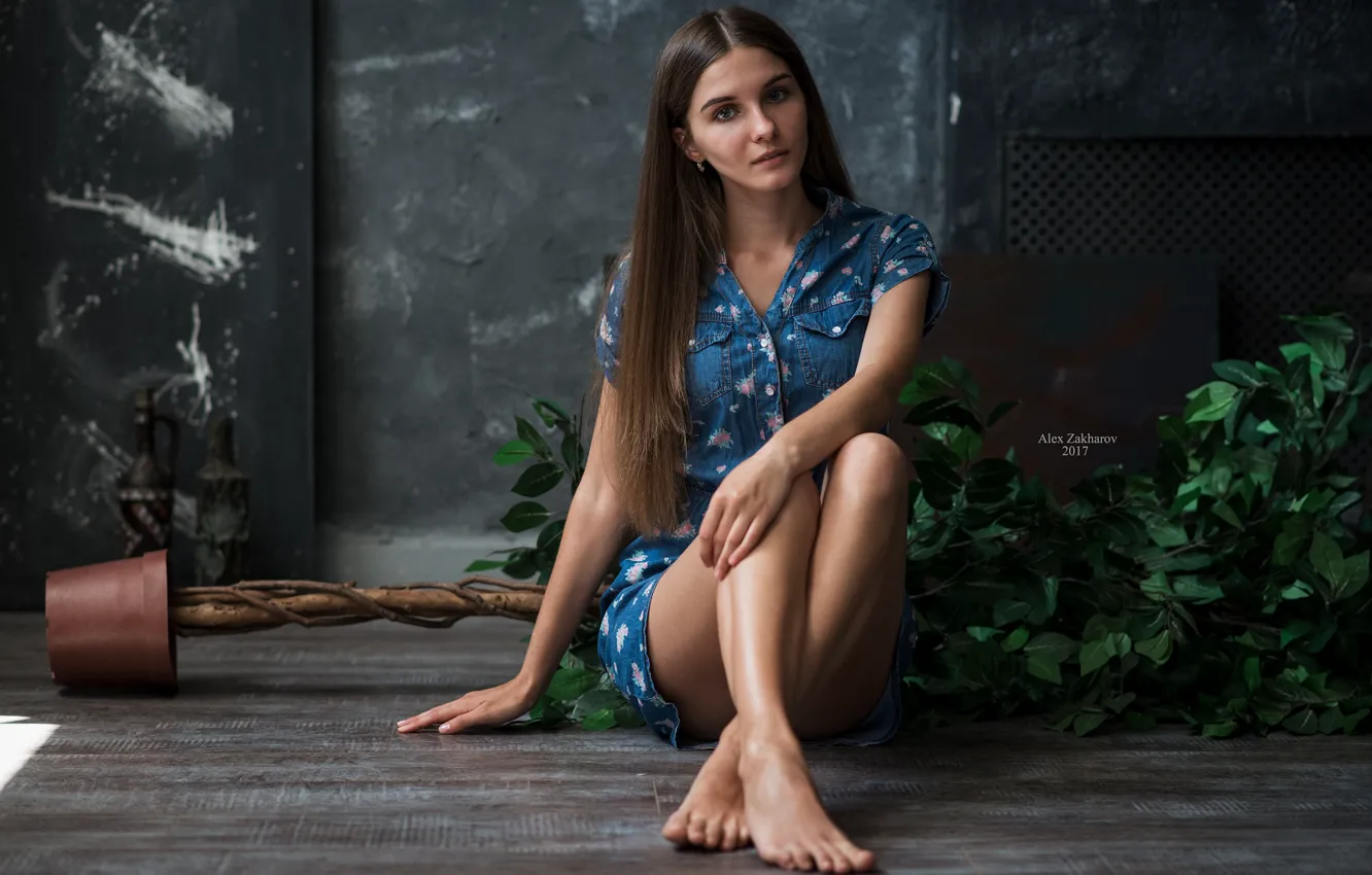 Photo wallpaper girl, dress, legs, photo, photographer, blue eyes, barefoot, model