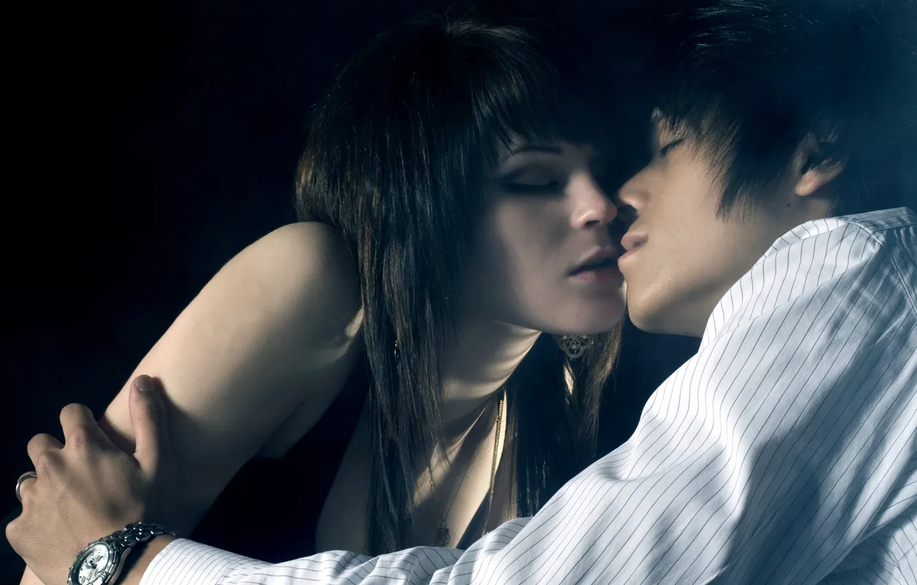 Photo wallpaper girl, watch, kiss, guy, Asian