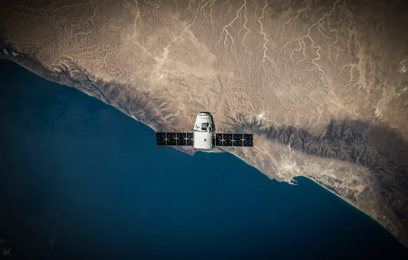 Photo wallpaper surface, earth, the view from the top, spaceship, dragon, transport, SpaceX, private