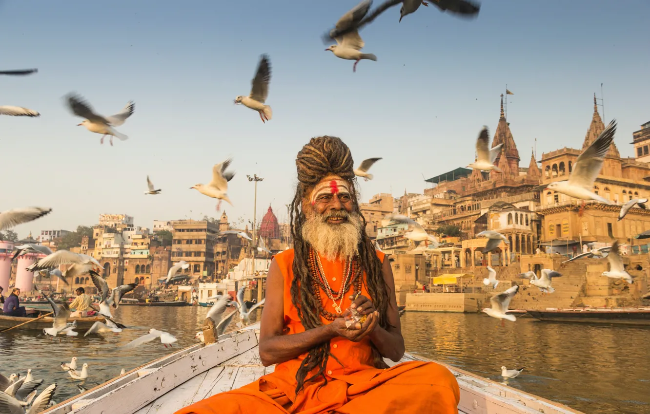 Photo wallpaper smile, river, seagulls, home, the old man, Ganges, Varanasi, Varanasi