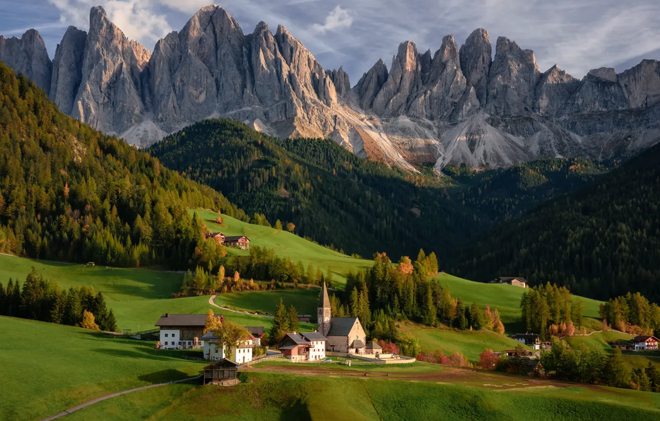 Photo wallpaper mountains, Italy, village, The Dolomites, Santa Maddalena