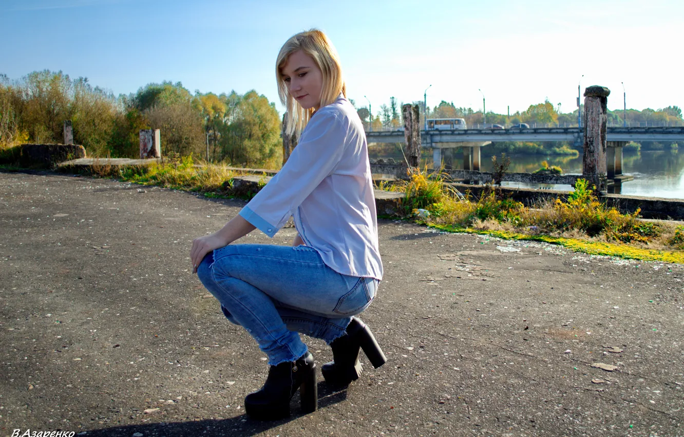 Photo wallpaper road, ass, girl, trees, bridge, nature, pose, view