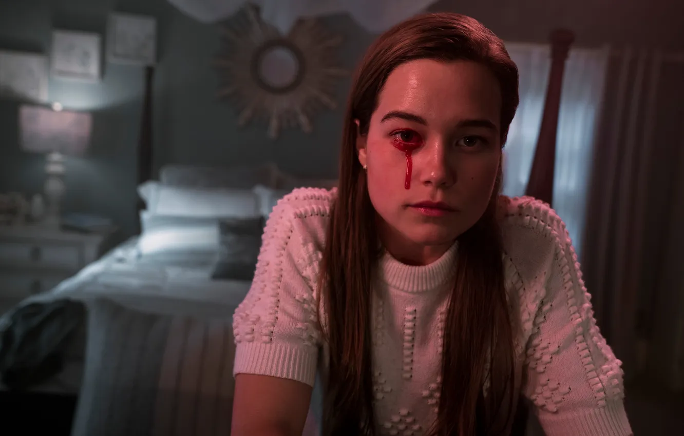 Photo wallpaper girl, blood, tears, vampire, the series, The first murder, Sarah Catherine Hook, Juliette Fairmont