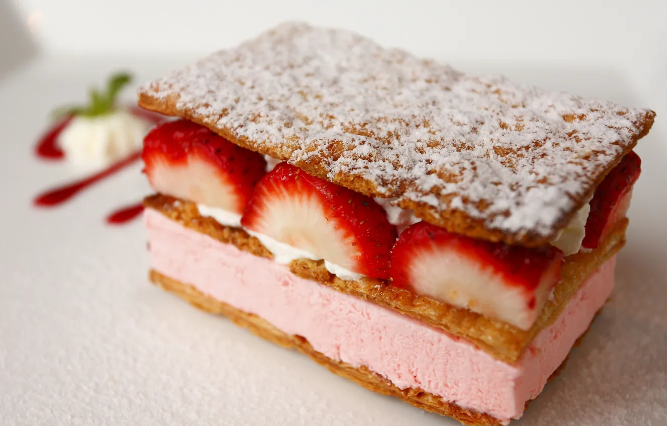 Photo wallpaper food, beauty, cream, strawberry, pie, white background, cake, yummy