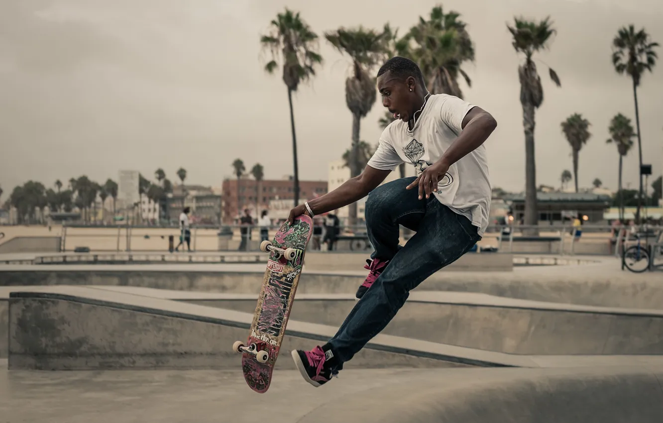 Photo wallpaper the city, palm trees, rain, jump, people, skateboarding, skateboard, city