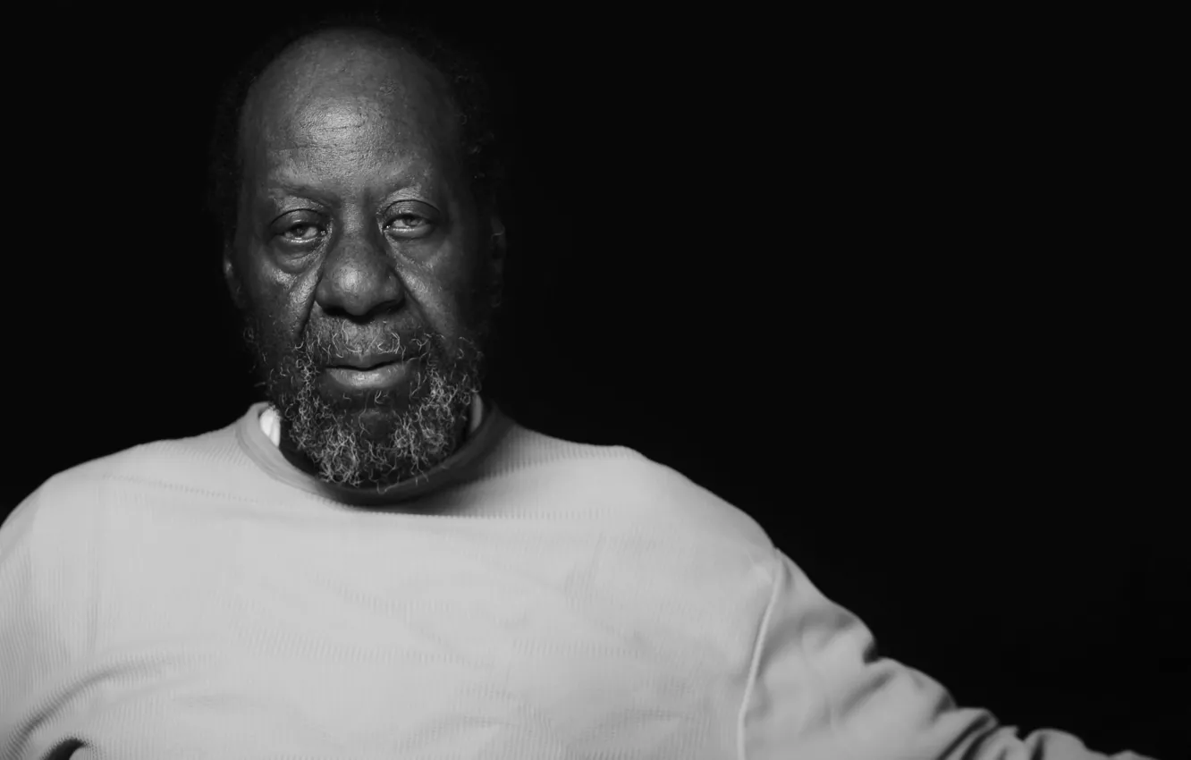 Photo wallpaper man, carefree, direct gaze, don't worry, older man