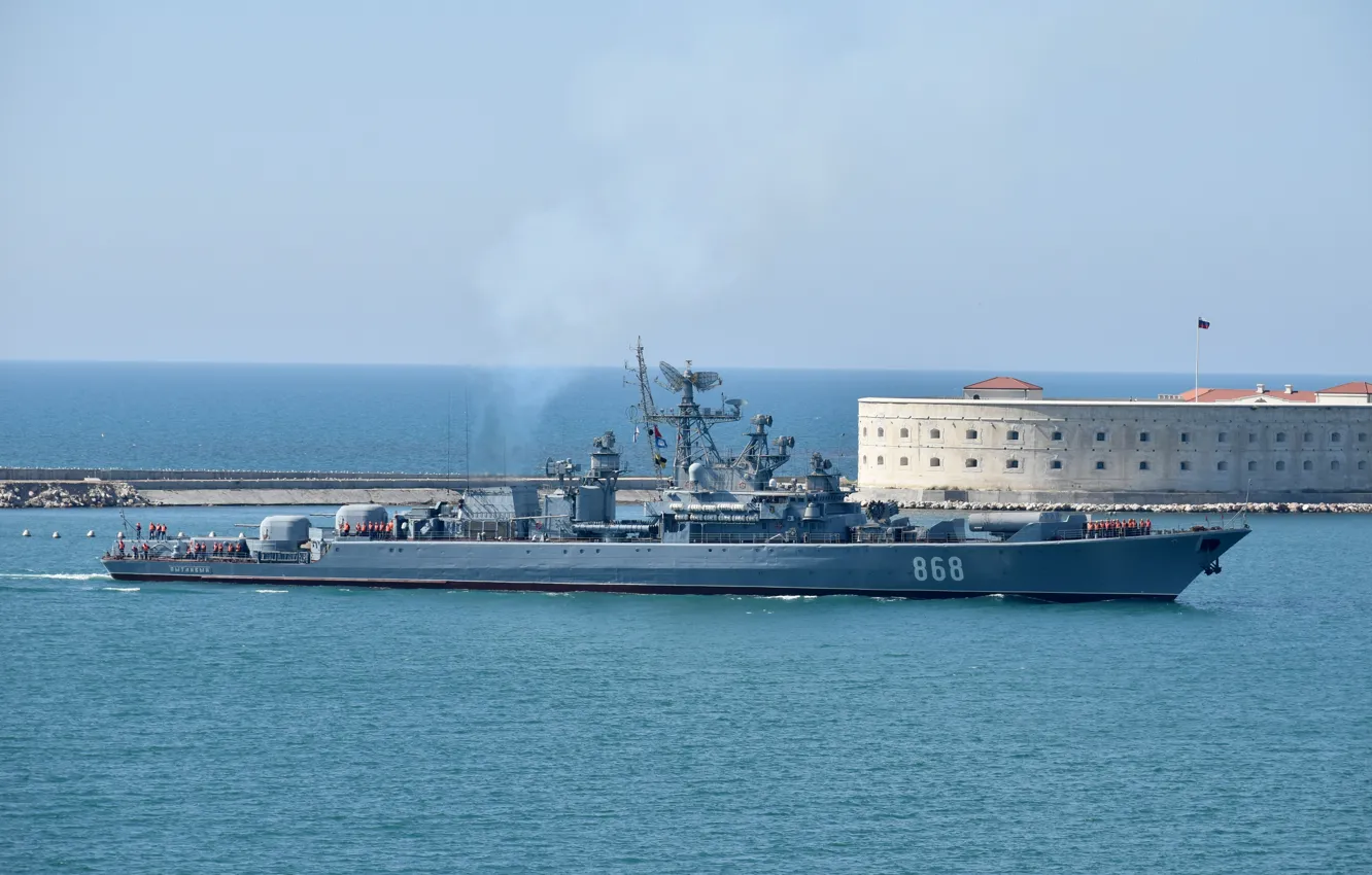 Photo wallpaper ship, Sevastopol, guard, inquisitive