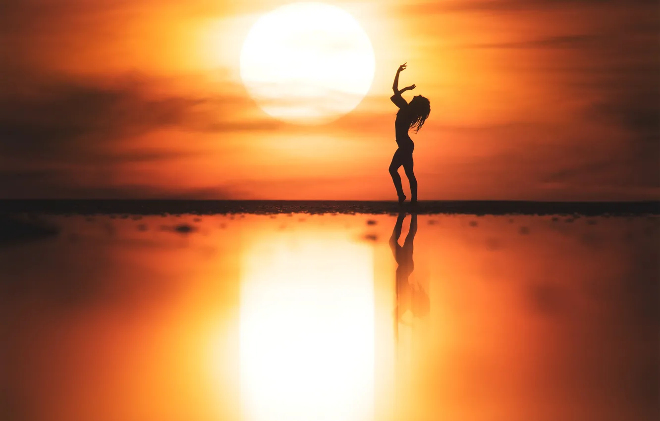 Photo wallpaper girl, the sun, dance, silhouette