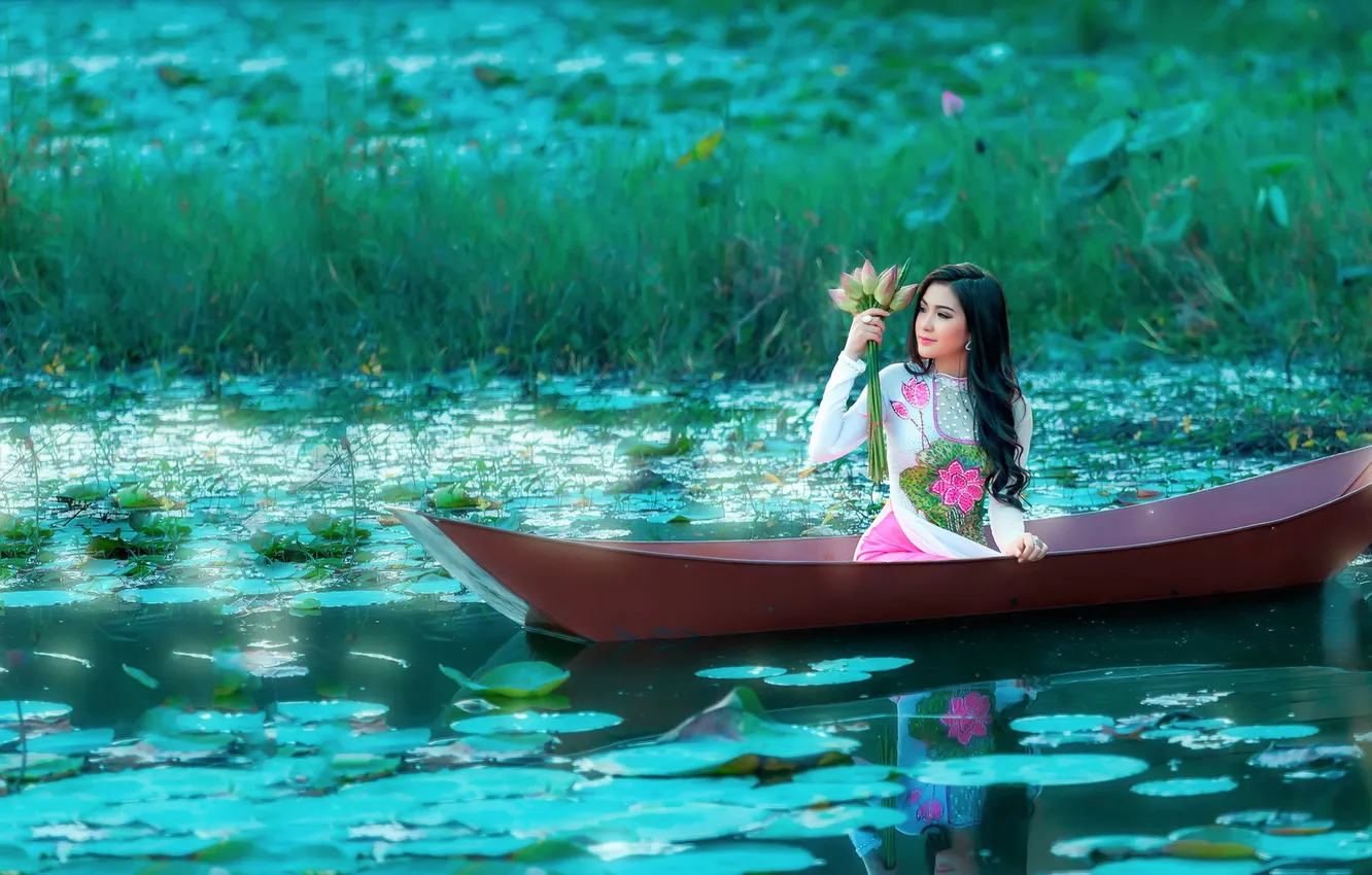 Photo wallpaper girl, lake, boat, Asian