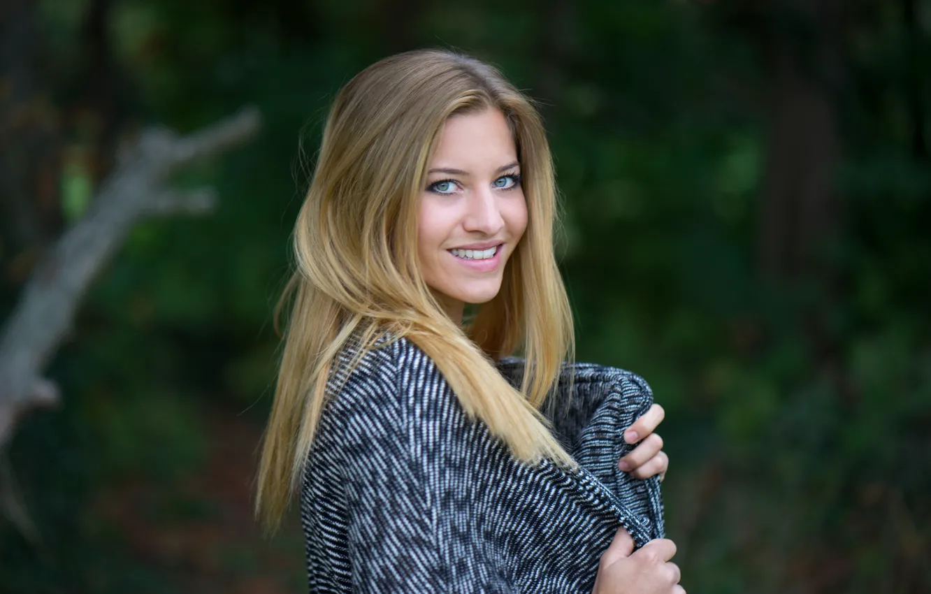 Photo wallpaper face, smile, model, hair, Christina