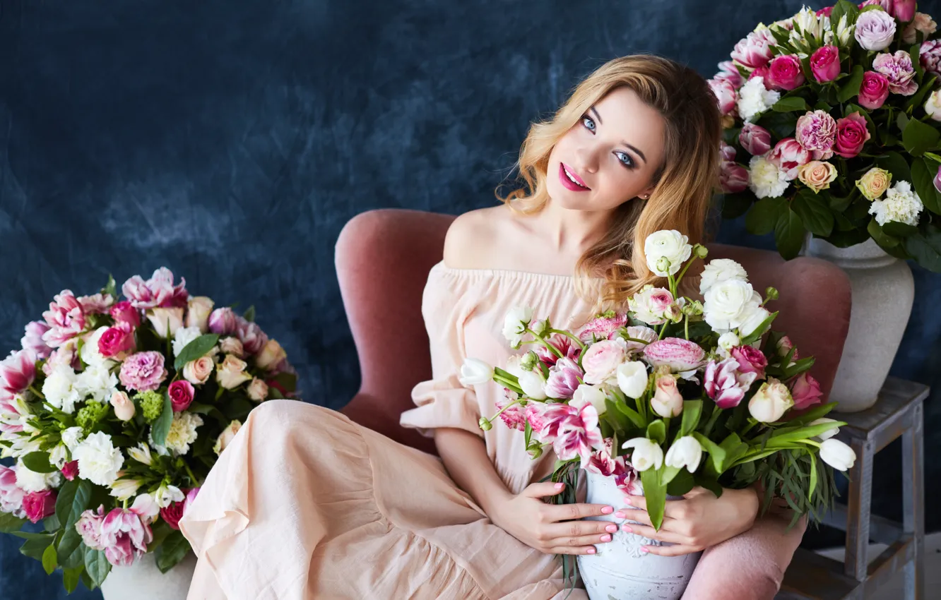 Photo wallpaper look, girl, flowers, roses, makeup, dress, hairstyle, tulips