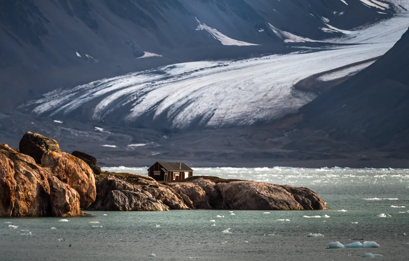 Photo wallpaper Arctic, Sergey Dolya, Svalbard, house on the edge of the earth, North sea