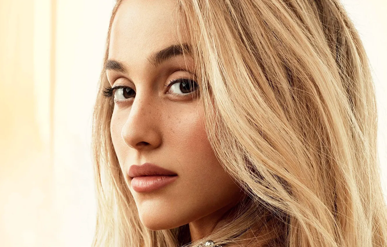 Photo wallpaper look, hair, Vogue, Ariana Grande