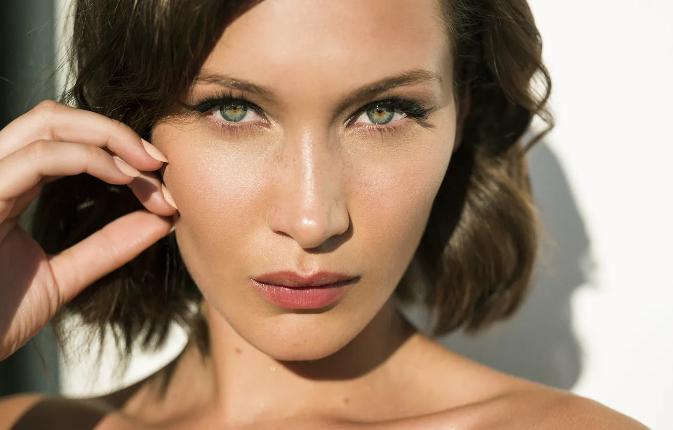 Photo wallpaper eyes, look, girl, face, model, Bella Hadid