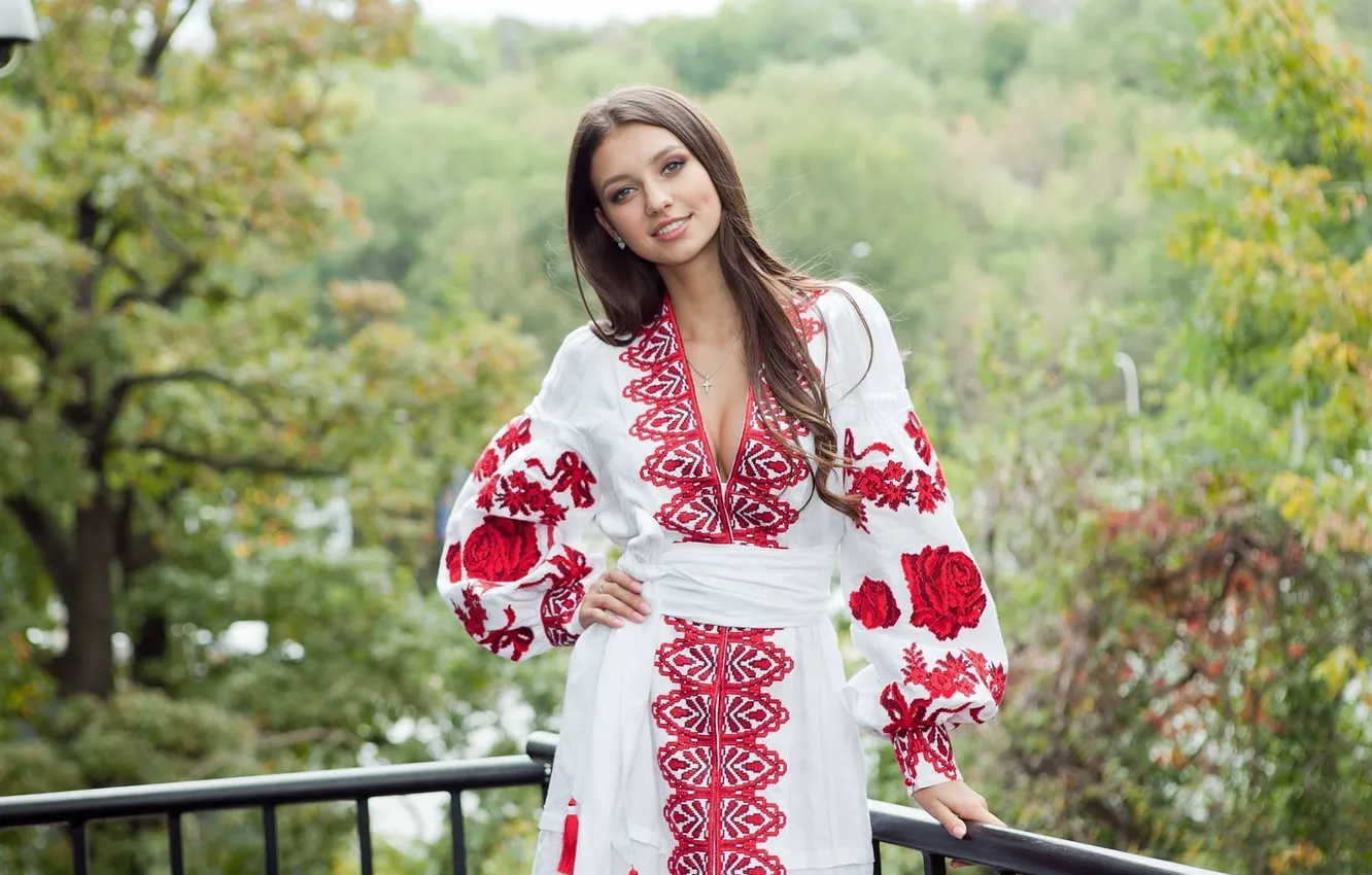 Photo wallpaper girl, dress, patterns, admiring