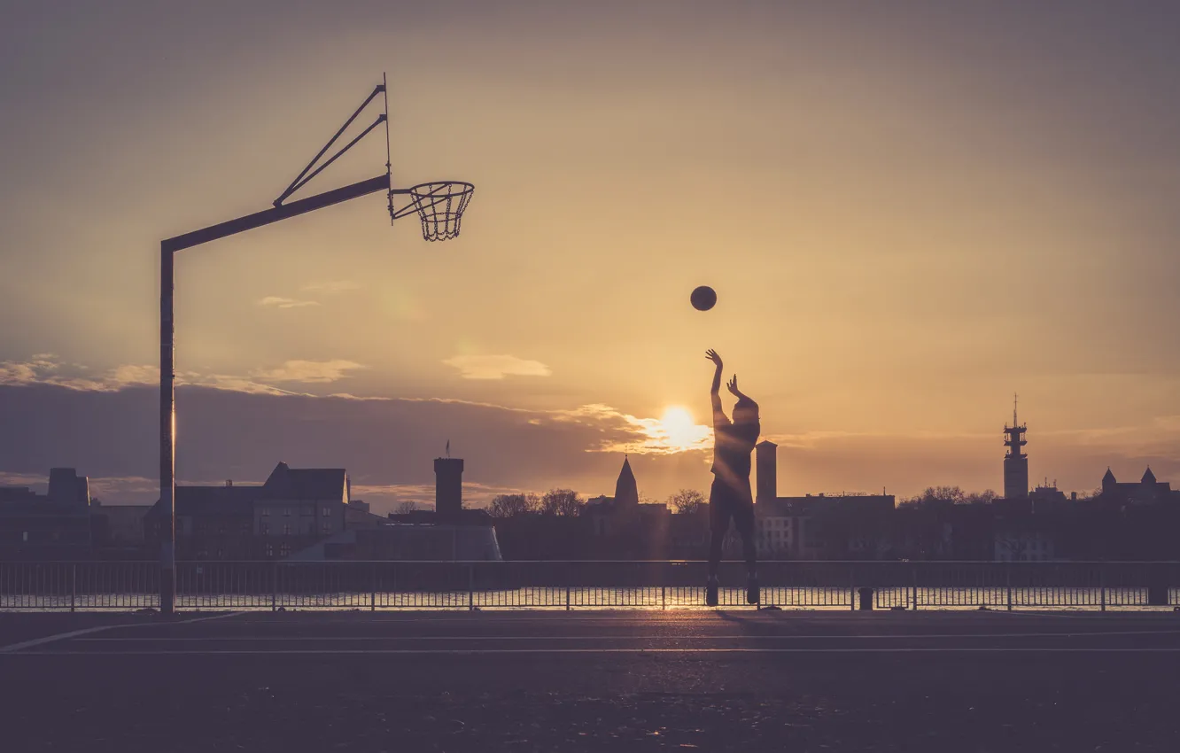 Photo wallpaper sunset, the city, sport, the game