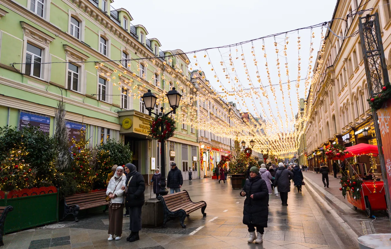 Photo wallpaper winter, the sky, people, building, tree, new year, home, lighting