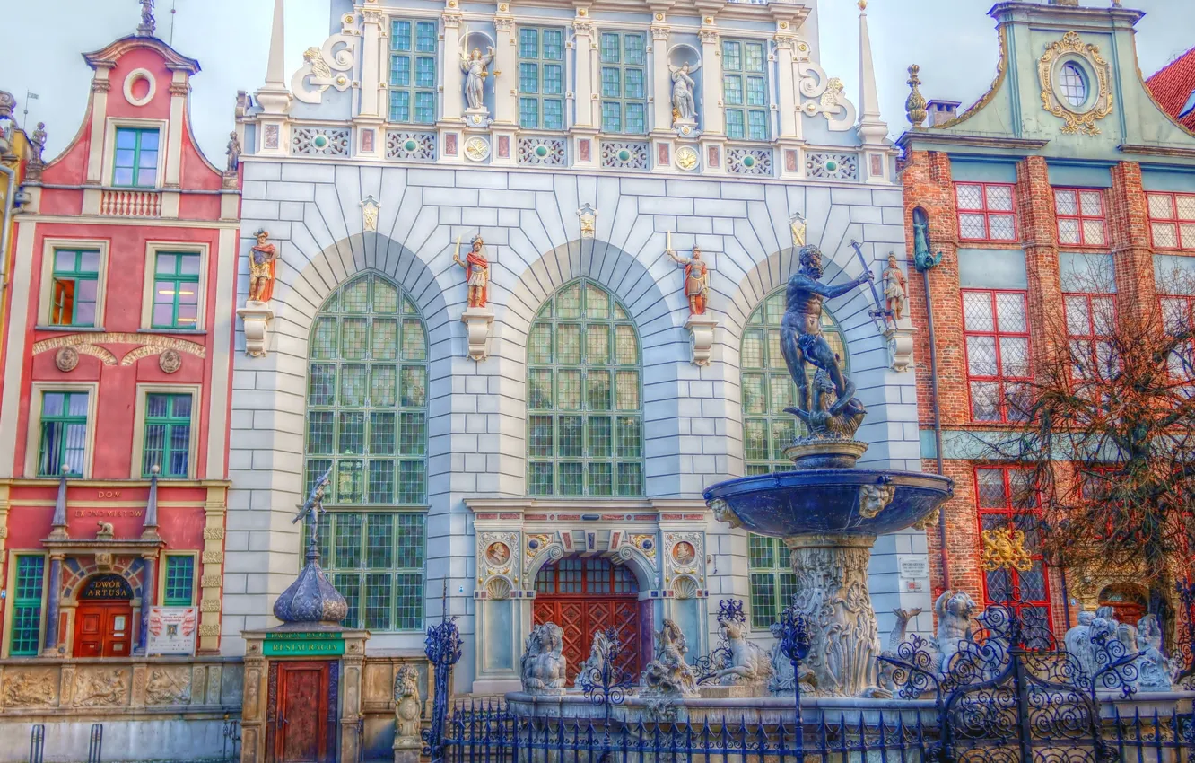 Photo wallpaper street, Poland, building, Monument, Gdansk, statua