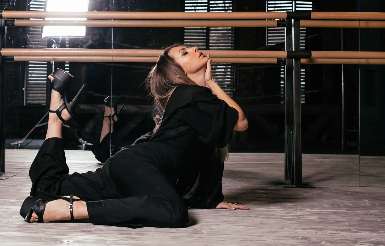 Photo wallpaper girl, light, sexy, Wallpaper, sweetheart, model, bright, camera