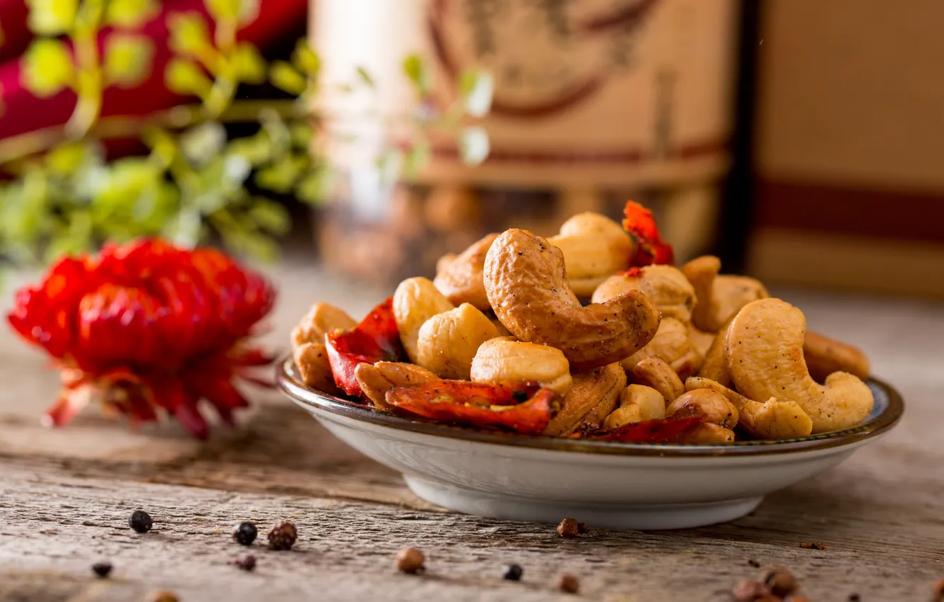 Photo wallpaper pepper, bowl, nuts
