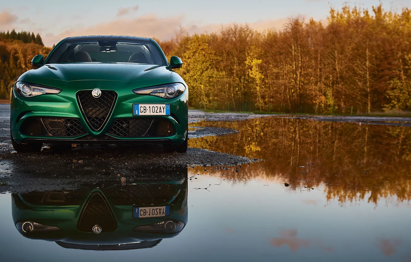 Photo wallpaper Alfa Romeo, the reflection in the water, Four-leaf clover, Giulia, 2020, ADAS
