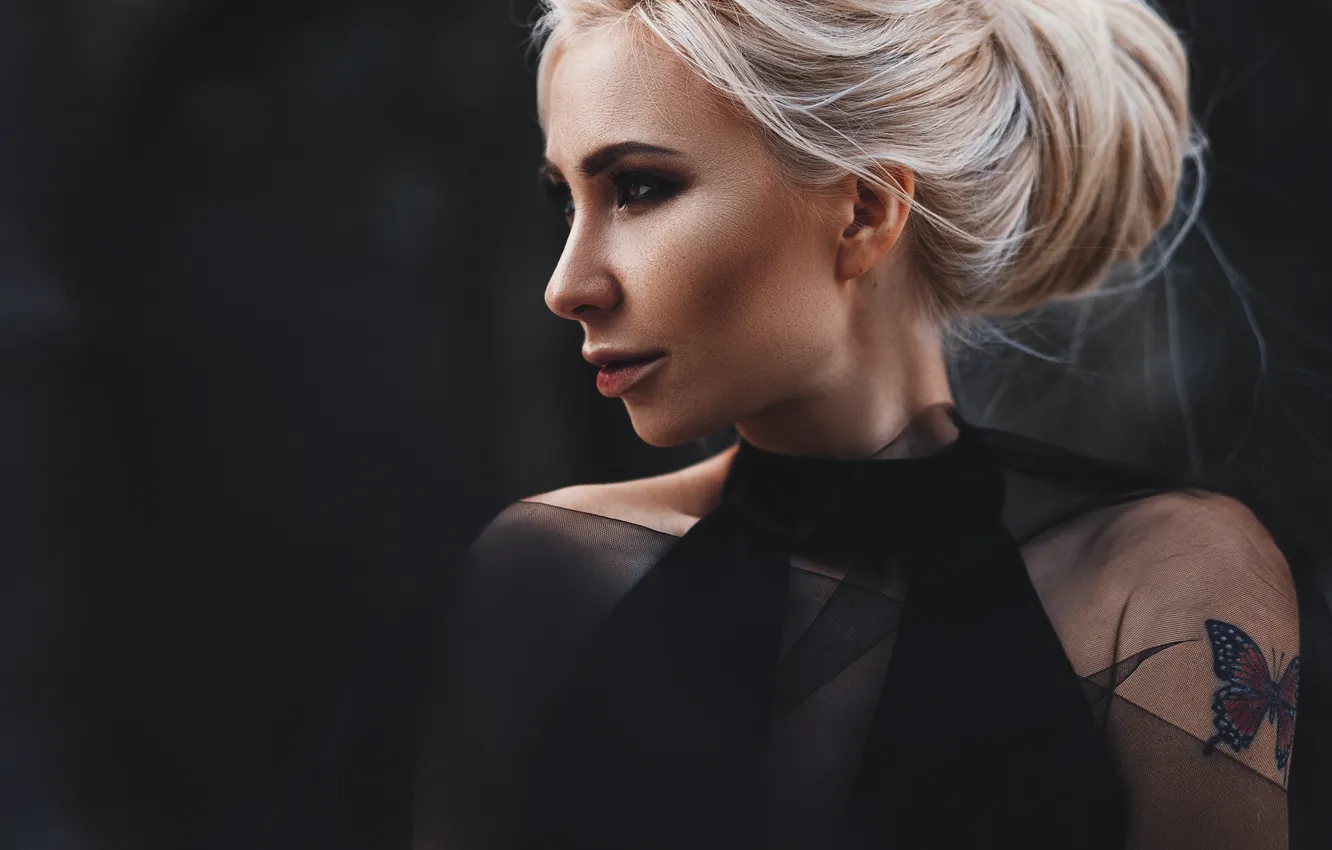 Photo wallpaper background, butterfly, model, portrait, makeup, tattoo, hairstyle, blonde