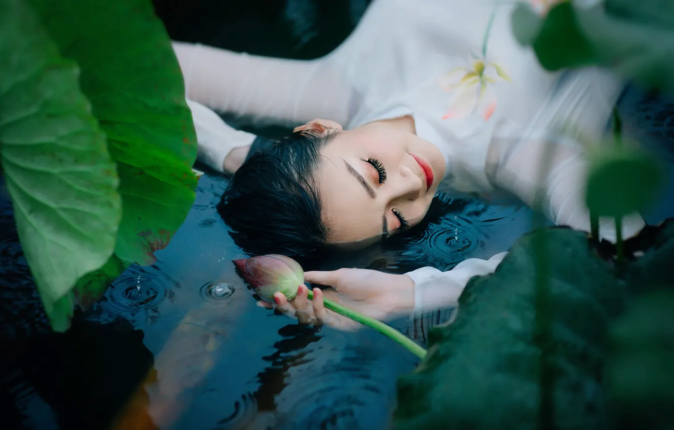 Photo wallpaper water, girl, flowers, face, sleep, Lotus, sleeping, Asian