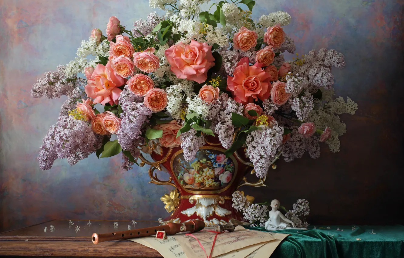 Photo wallpaper flowers, style, notes, roses, bouquet, vase, figurine, still life