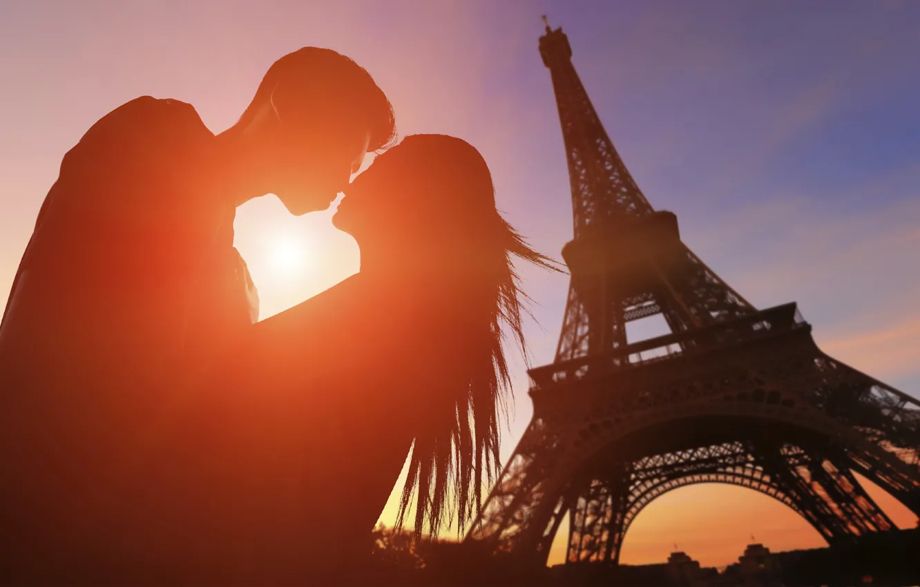 Photo wallpaper girl, the sun, light, love, heart, feelings, kiss, silhouette