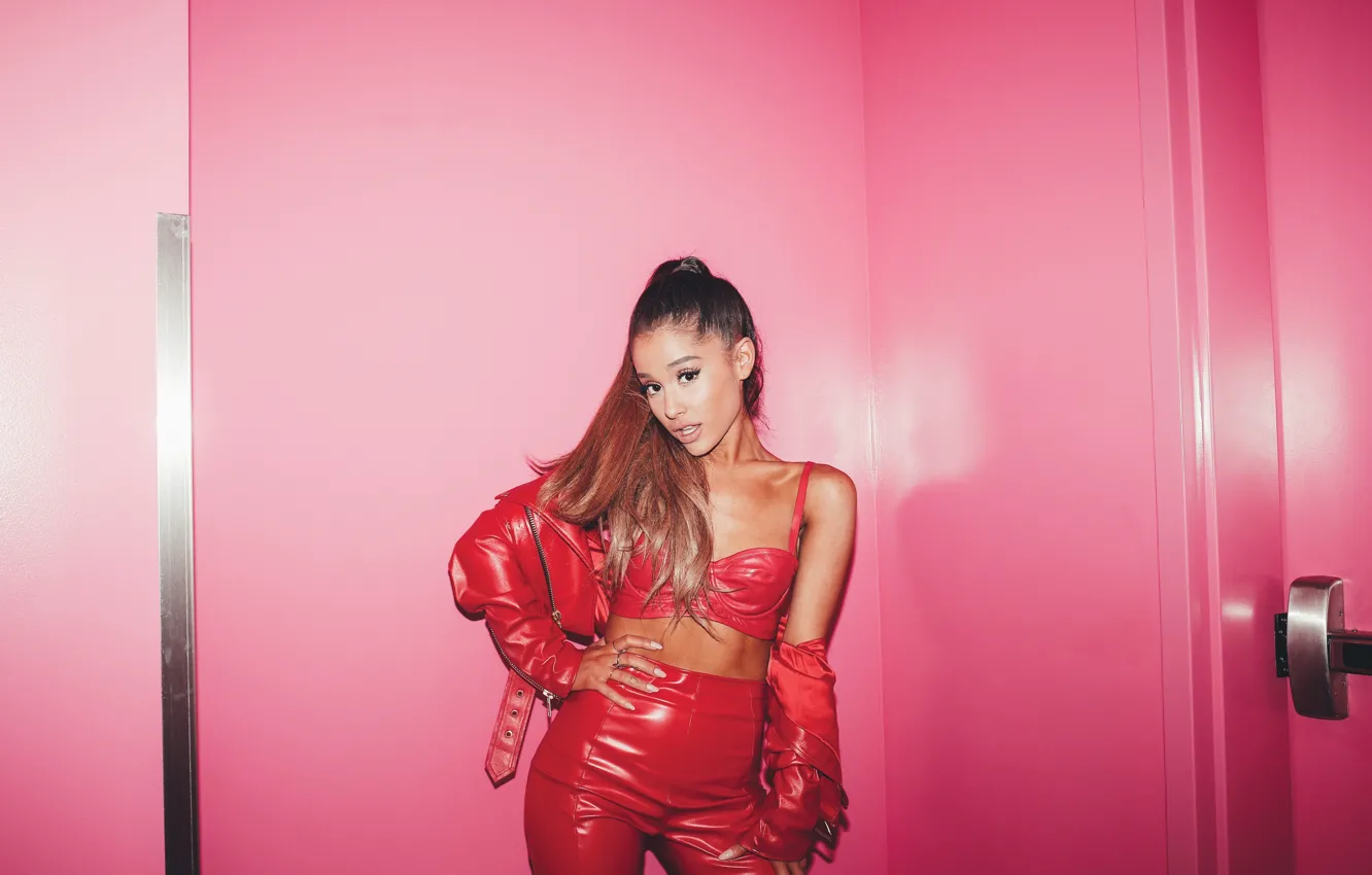 Photo wallpaper pose, singer, Ariana Grande