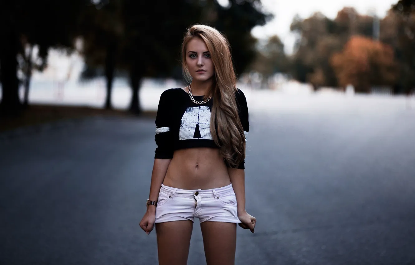 Photo wallpaper girl, Model, shorts, legs, bokeh, blonde, belly, t-shirt
