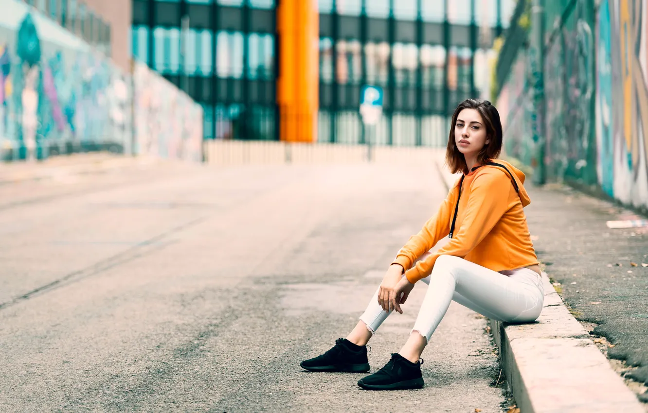 Photo wallpaper look, model, sitting, Serena