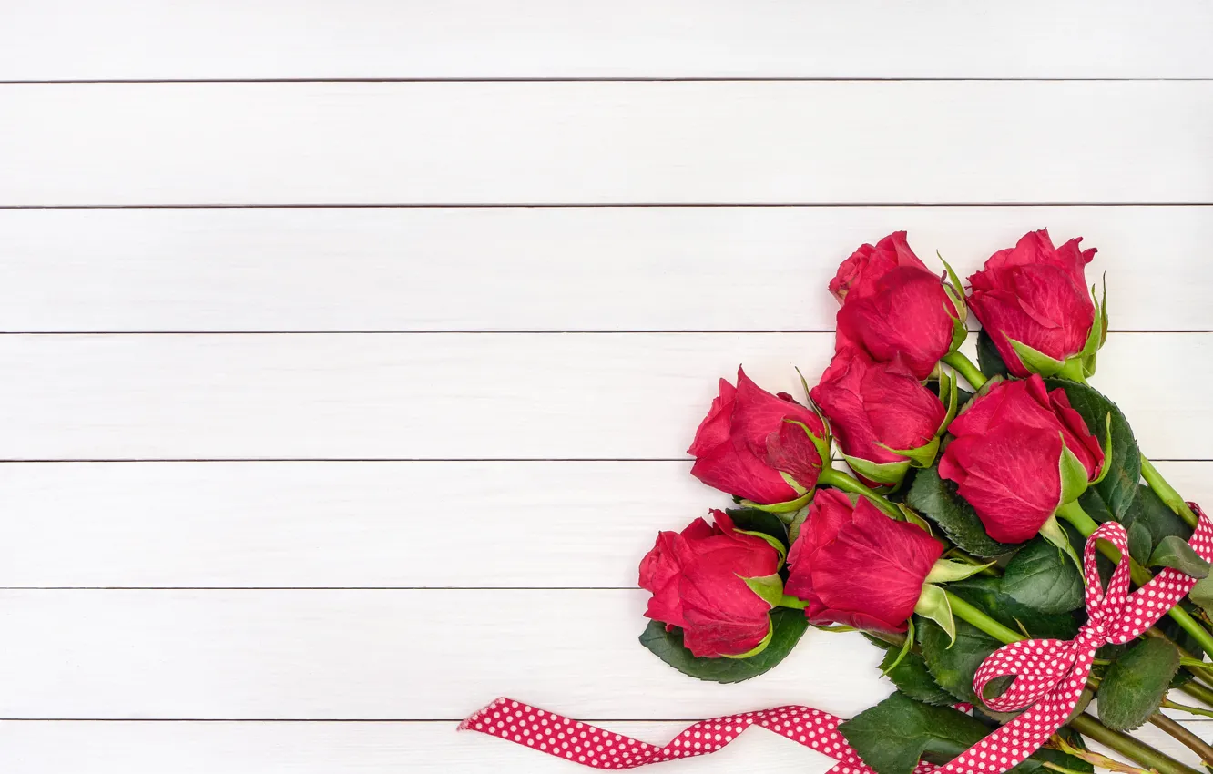 Photo wallpaper flowers, red, roses, bouquet, tape, red, love, wood