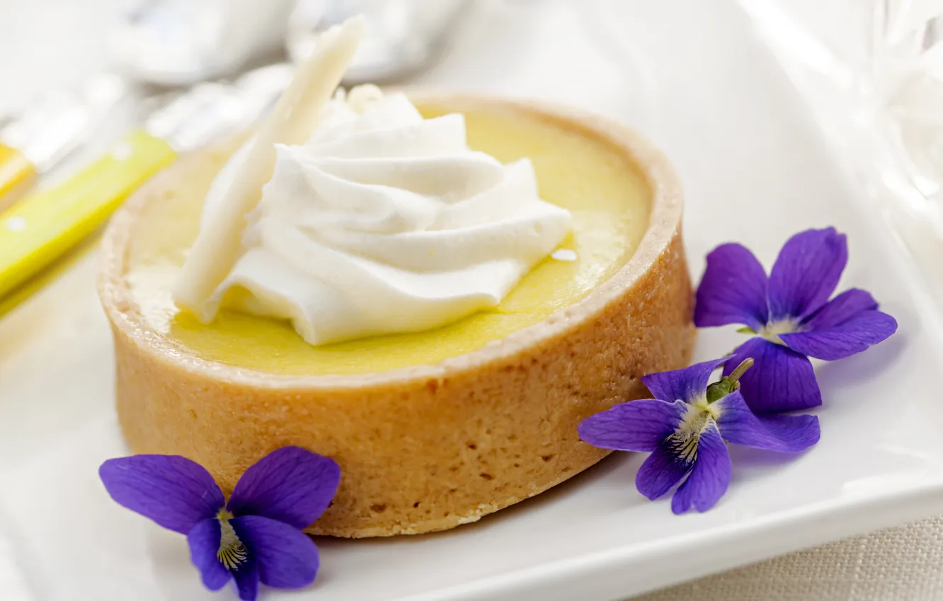Photo wallpaper flowers, pie, cream, cakes