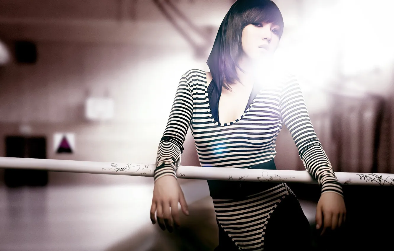 Photo wallpaper photo, model, brunette, hall, Asian, ballerina