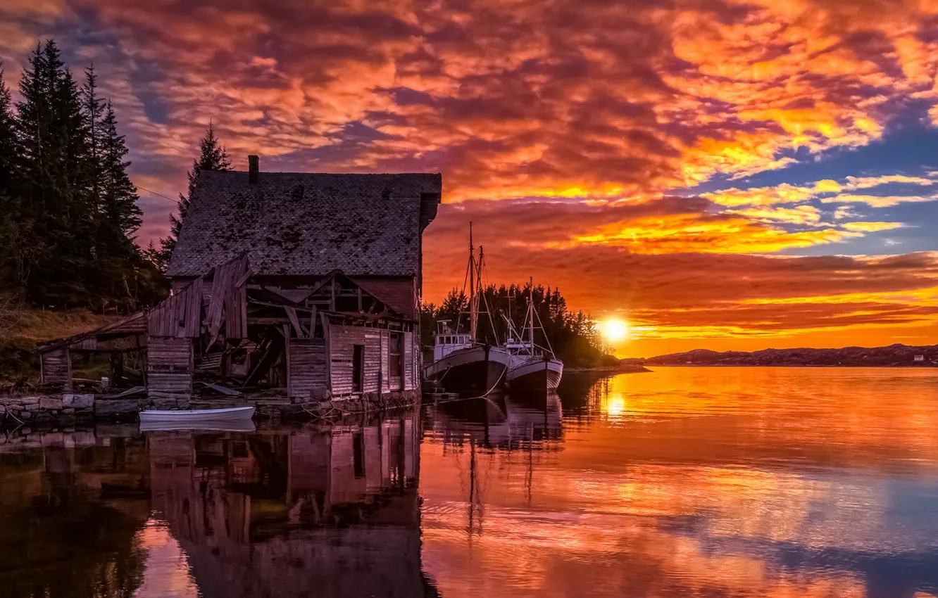 Photo wallpaper sunset, lake, ships