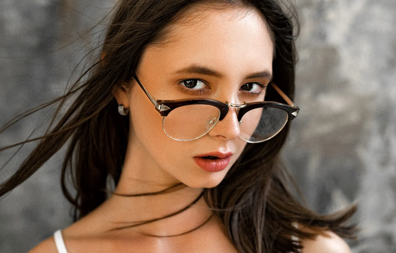 Photo wallpaper look, background, model, portrait, makeup, glasses, hairstyle, brown hair