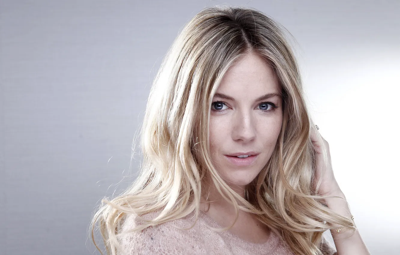 Photo wallpaper look, pose, hair, actress, Sienna Miller, model, designer, hair