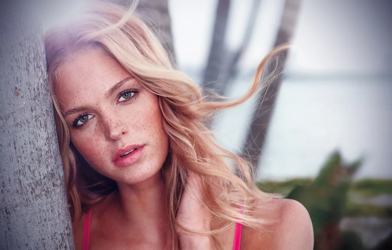 Photo wallpaper beauty, lips, hair, look, Erin Heatherton, freckles