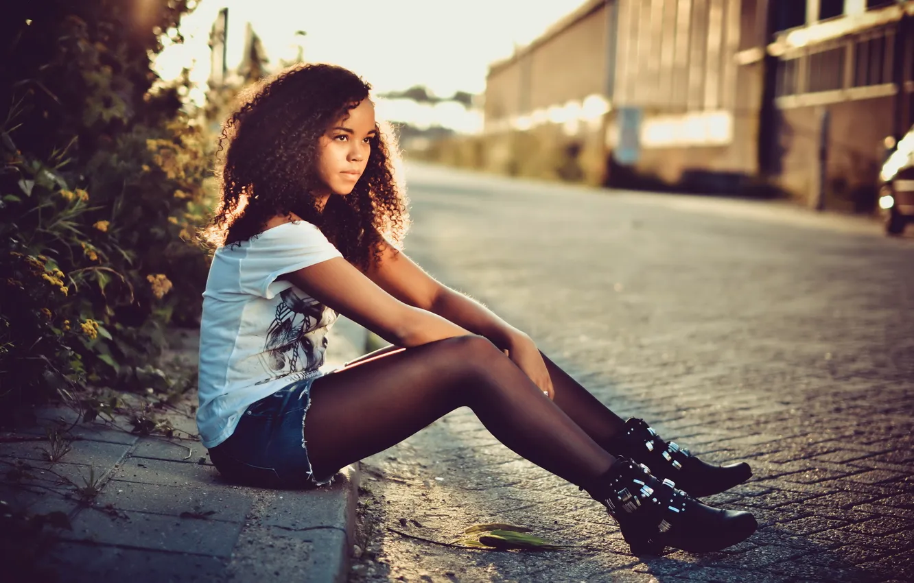 Photo wallpaper girl, street, Ruby Cruden