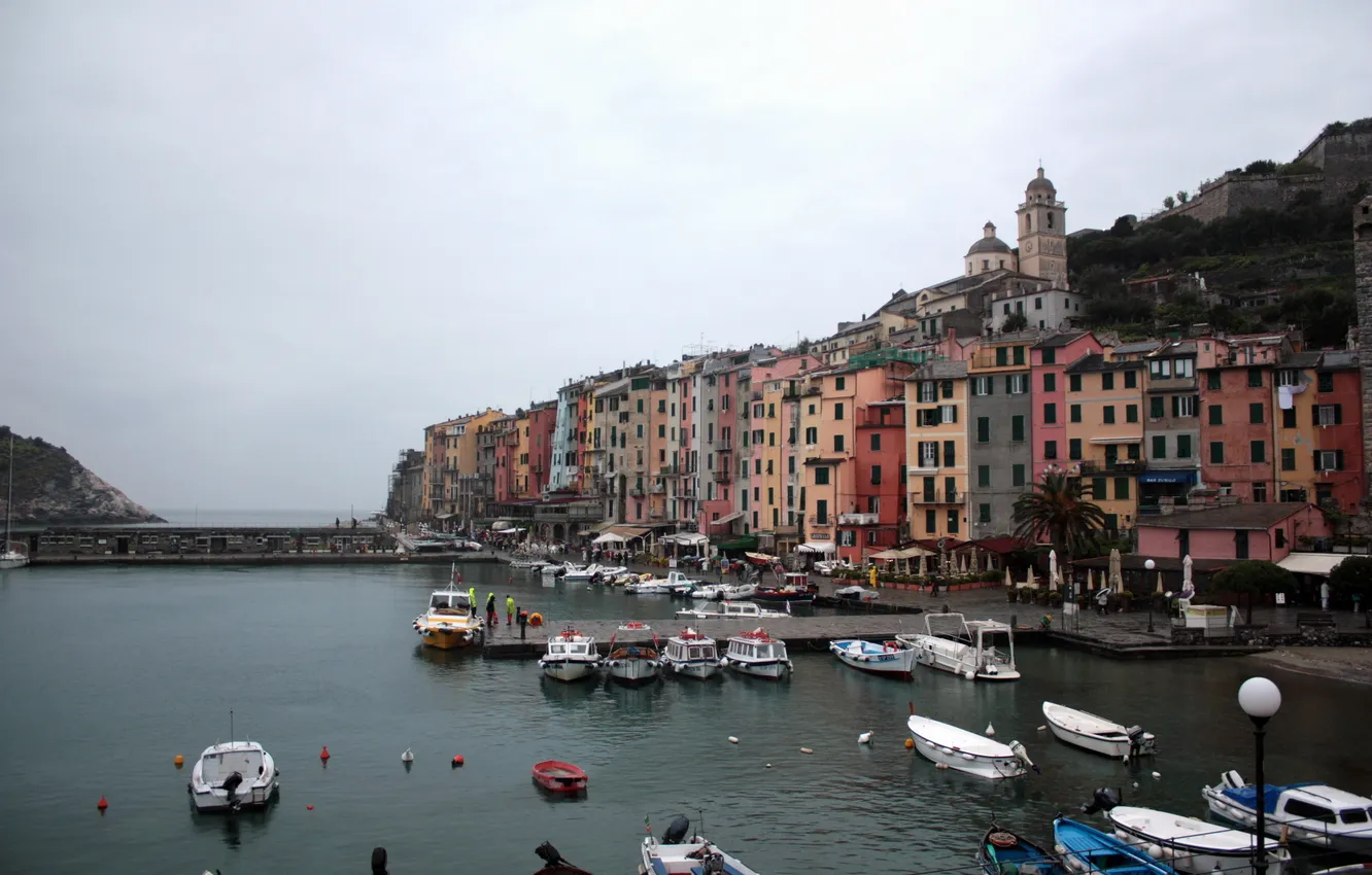 Photo wallpaper the city, photo, boat, home, yacht, pier, Italy, Riomaggiore