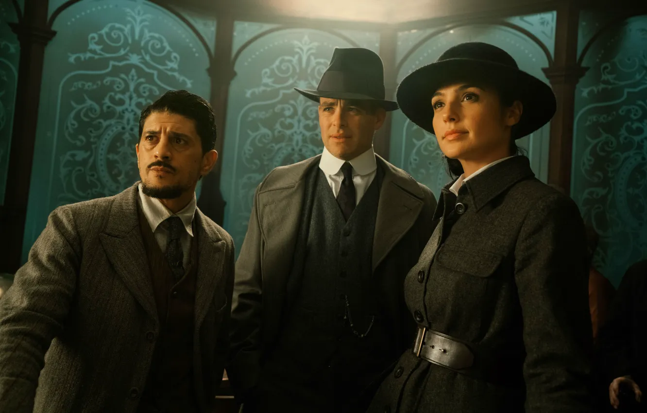 Photo wallpaper cinema, Wonder Woman, soldier, hat, woman, man, movie, brunette