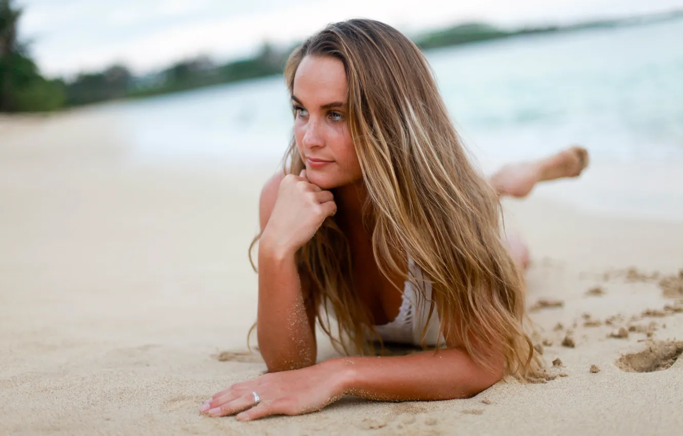 Photo wallpaper sand, beach, girl, face, hair