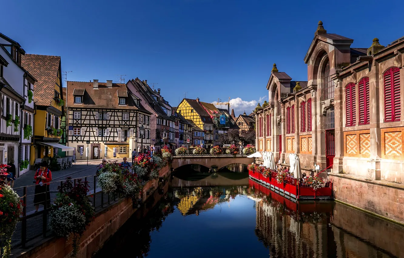 Photo wallpaper the sky, the sun, flowers, bridge, France, people, home, channel