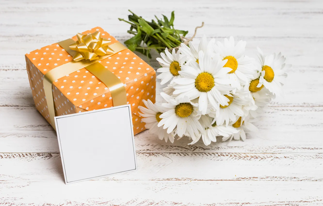 Photo wallpaper flowers, gift, chamomile, wood, flowers, romantic, camomile, gift box