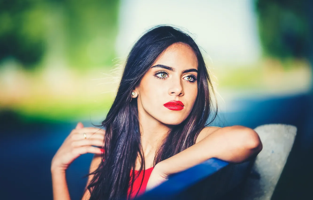 Photo wallpaper eyes, look, girl, bench, face, portrait, brunette, sitting
